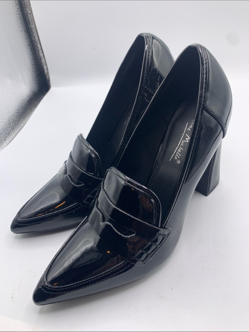 Anne Michelle Women’s Black Patent Pointed Loafers Size 8